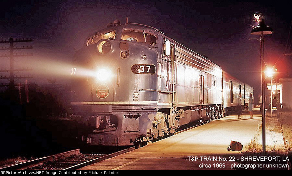 T&P Train No. 22